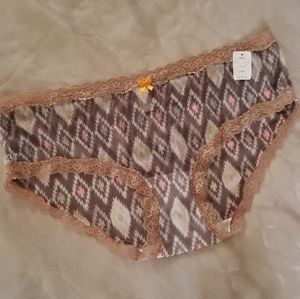 NWT Sexy See-thru lace/mesh Hipster, L